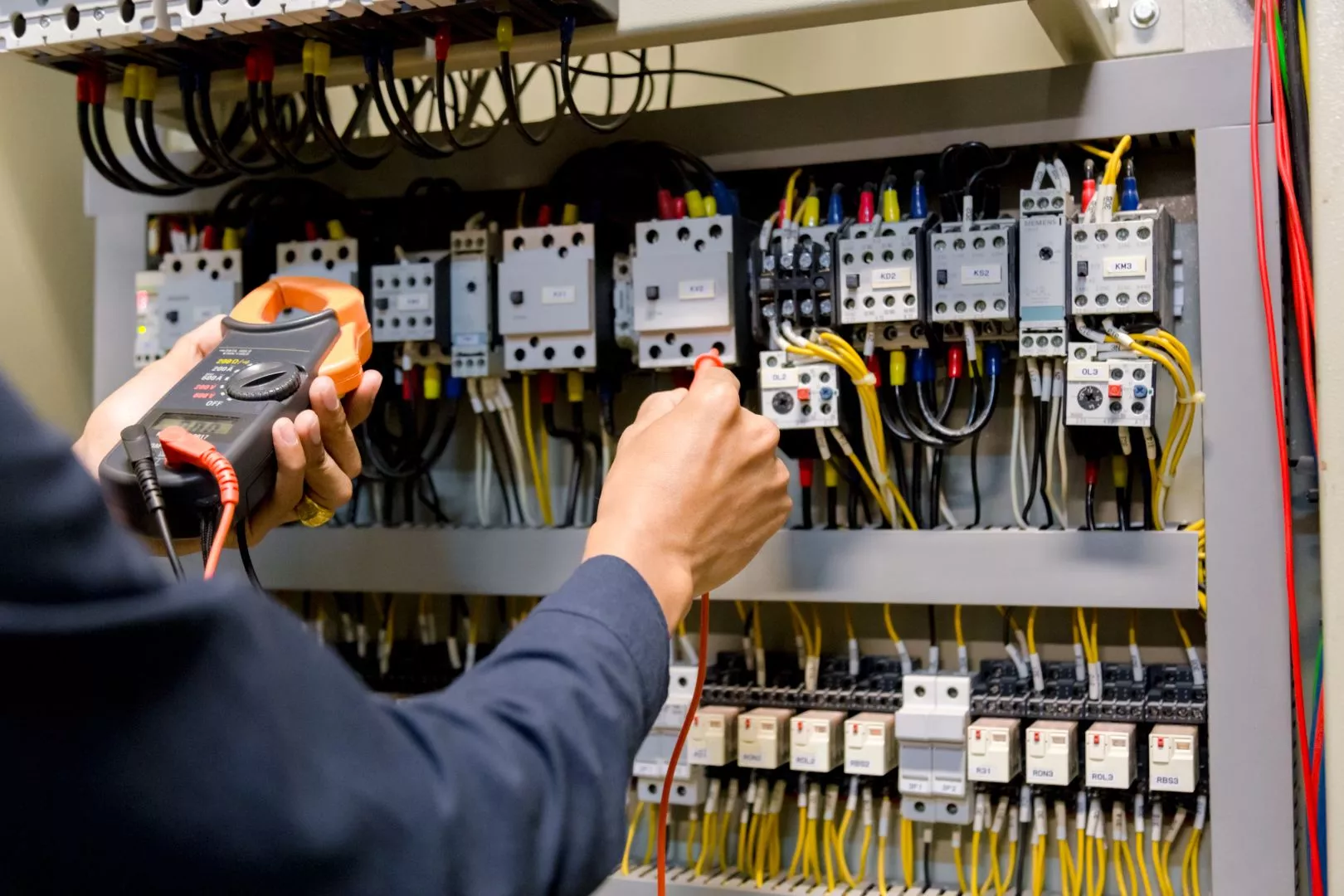 Electrical Contracting Plymouth, Devon And Cornwall