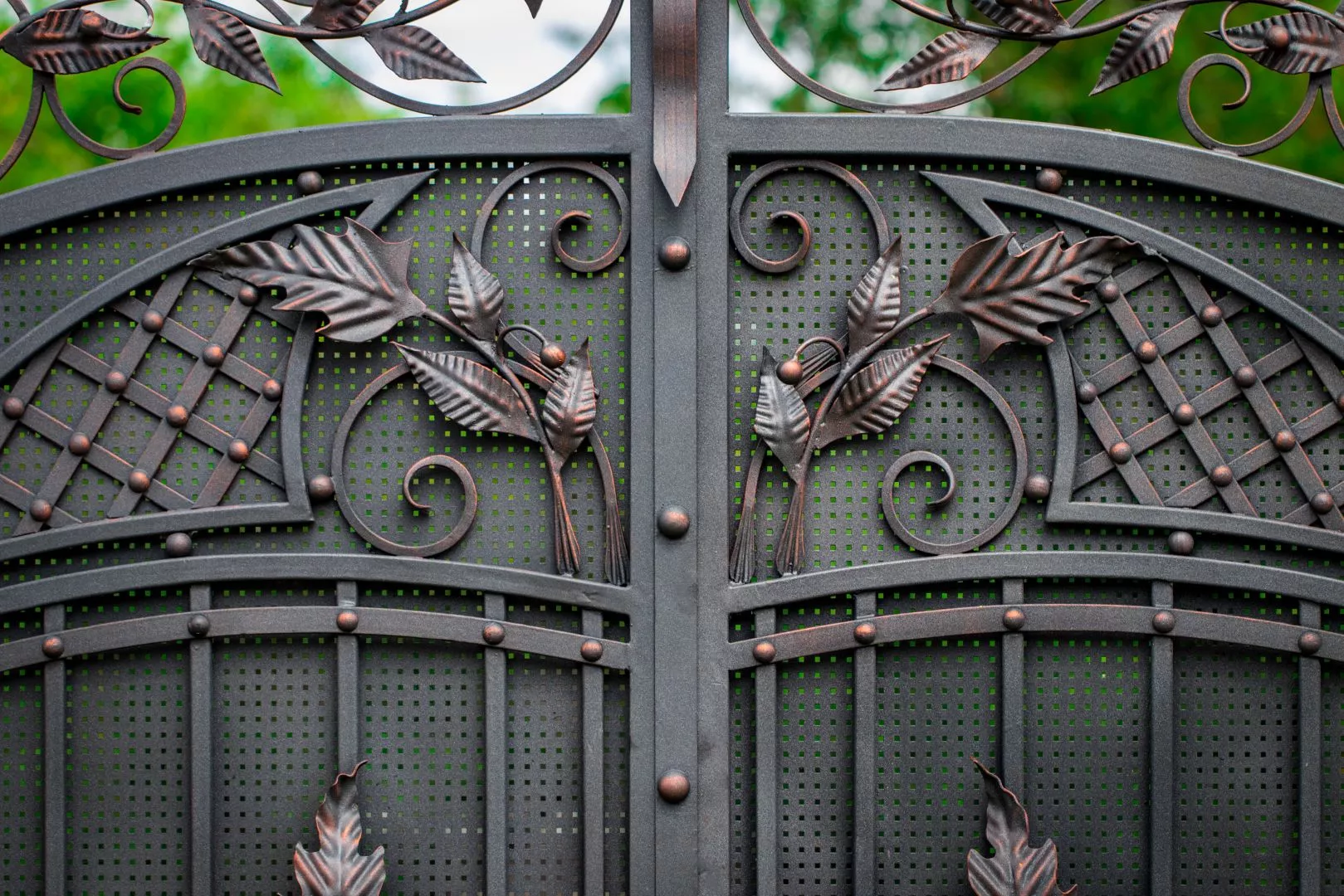 Bespoke Gates: How A Manufacturer Brings Your Vision To Life