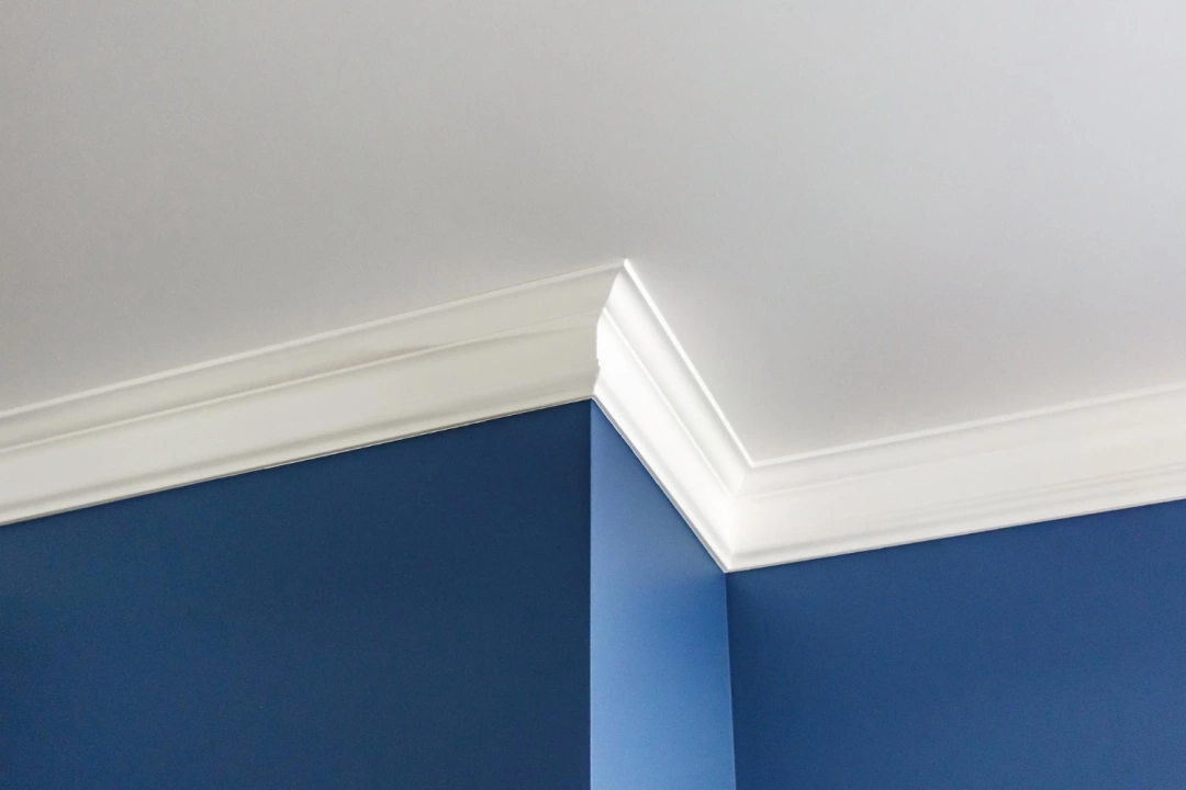 Modern Vs Traditional Cornices: Which Suits Your Home Best?