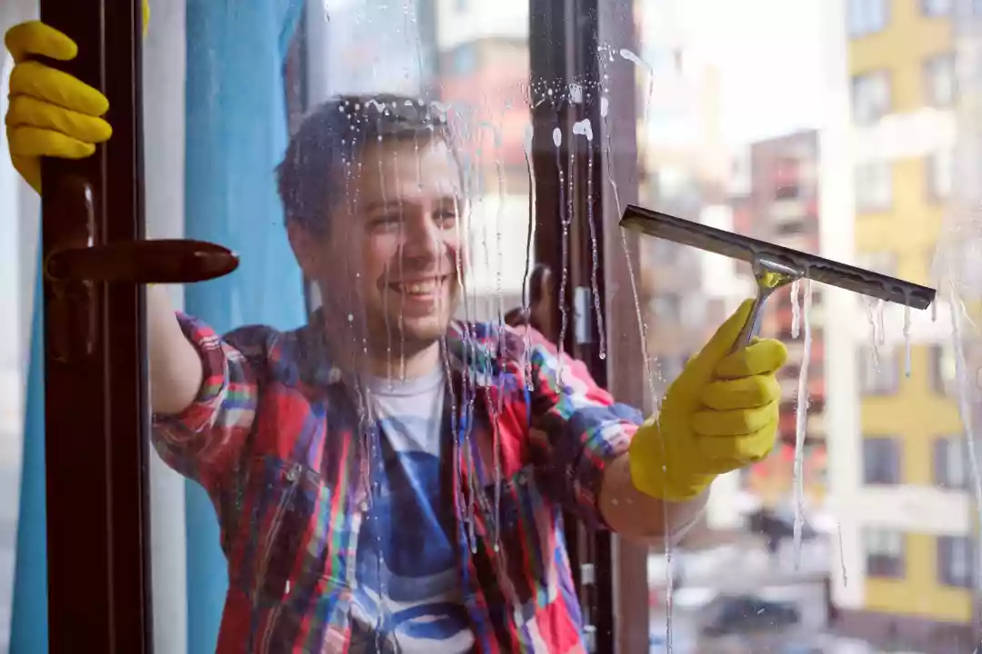 What Do Professional Window Cleaners Use To Clean Windows?