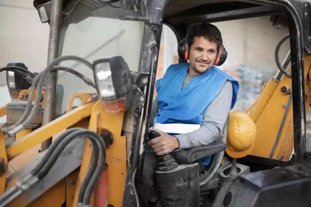Top Reasons To Hire Plant Machinery Instead Of Buying