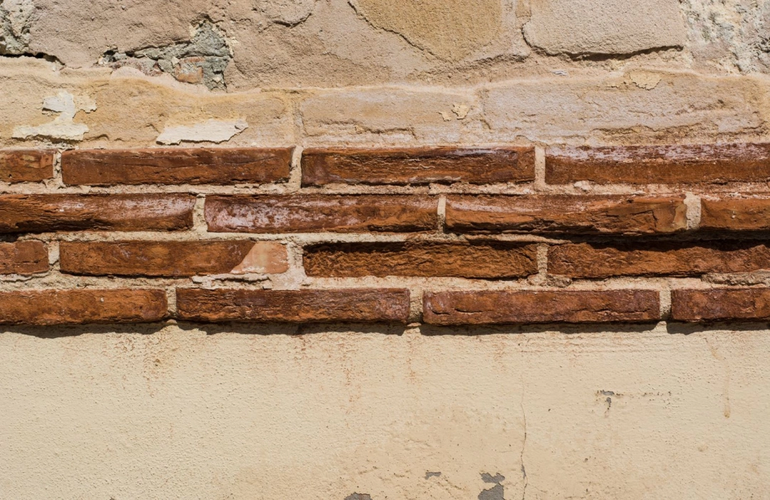 How To Spot and Fix Common Brickwork Problems