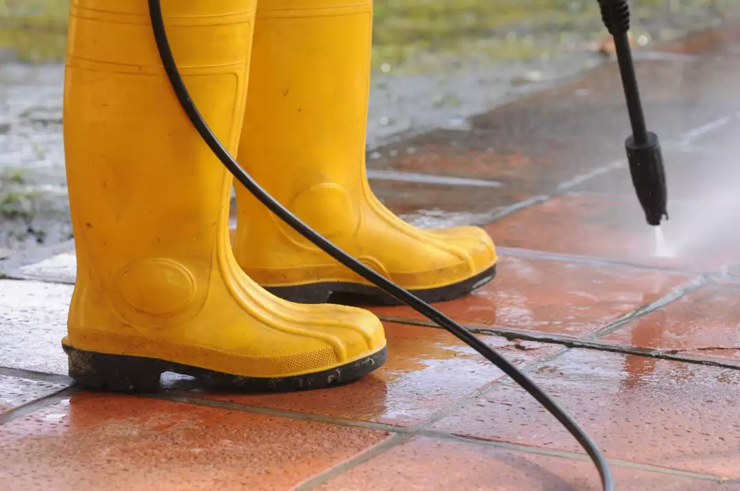 Mistakes To Avoid When Hiring A Pressure Washing Company
