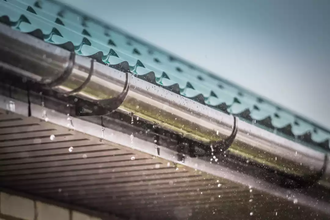 How Do You Tell If Your Gutters Are Clogged?