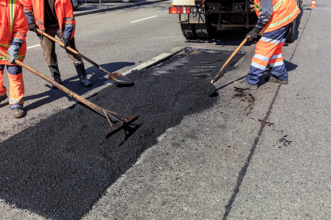 Do I Need Road Resurfacing? Common Issues To Look Out For