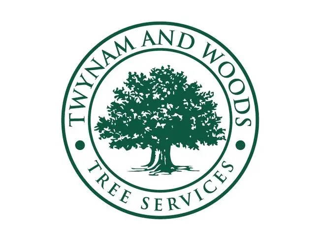 Twynam and Woods Tree Services Logo