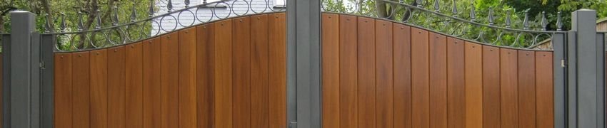The Benefits of Choosing an Automatic Electric Wooden Gate Image